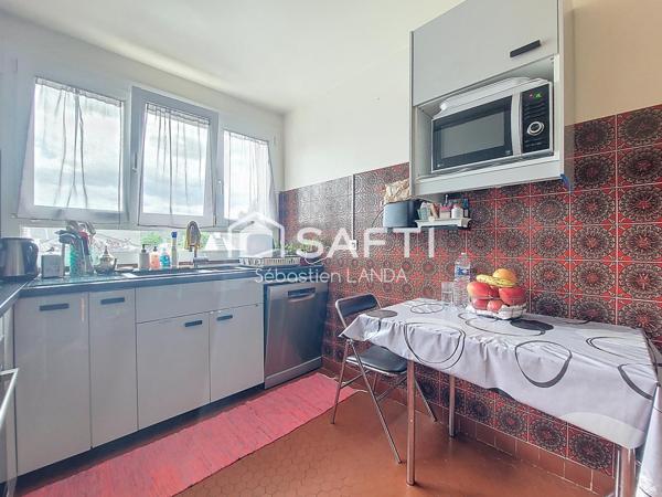 Maison de 164 m² divisée en 2 appartements à Bobigny