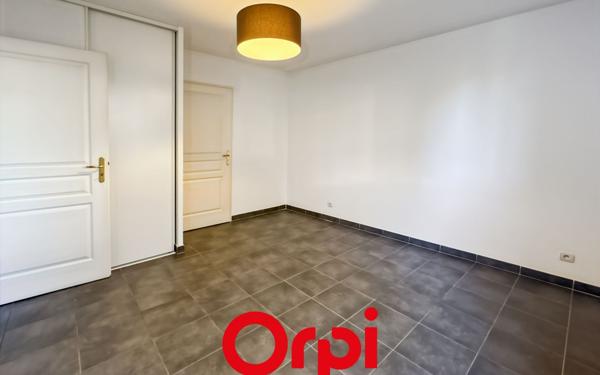 Appartement à vendre    2 pièces • 43,08 m2 Toulon