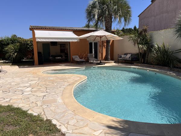 LATTES – BELLE MAISON FAMILIALE AVEC PISCINE CHAUFFÉE