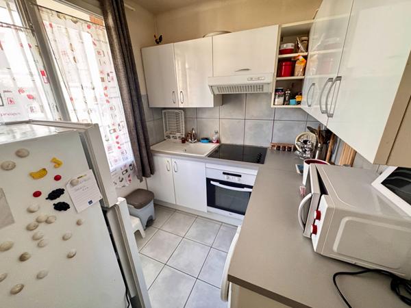Appartement Fontenay Sous Bois 1 pièce 32.79 m2