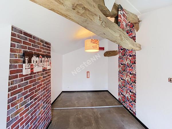 Maison familiale en pierre à vendre dans le bourg du Fief Sauvin