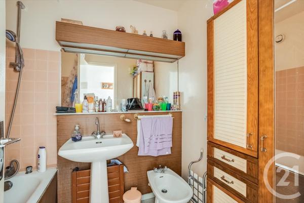 Appartement F4 à vendre  4 pièces - 92,67 m2 PARIS - 75015