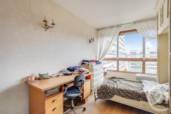 Appartement F4 à vendre  4 pièces - 92,67 m2 PARIS - 75015