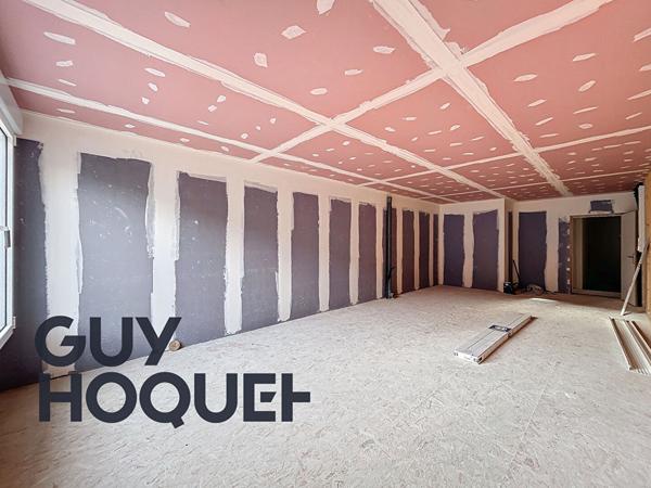 A REIMS - PLATEAU A AMENAGER PROCHE DE LA GARE