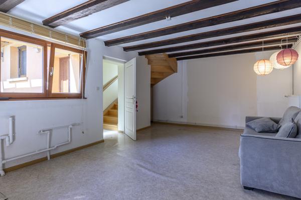 Maison de Charme 180 m2 8 Pièces Terrain 11 ares plein SUD