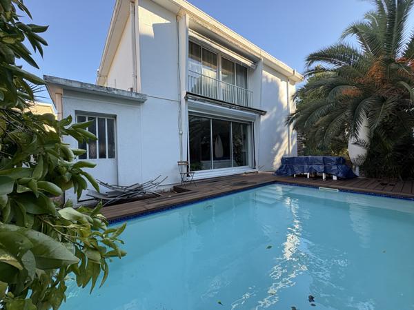 Montpellier (34000) Montpellier Cité MION. Maison d'architecte avec 4 chambres & piscine.