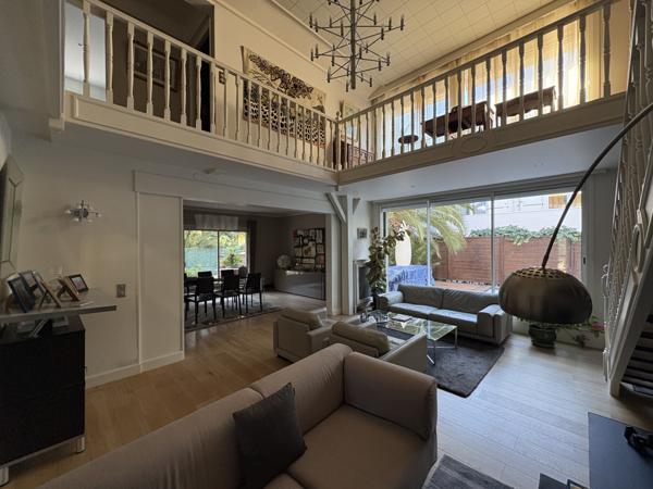 Montpellier (34000) Montpellier Cité MION. Maison d'architecte avec 4 chambres & piscine.