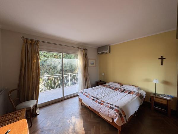 Montpellier (34000) Montpellier Cité MION. Maison d'architecte avec 4 chambres & piscine.