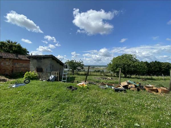 Grange à vendre |  Sainte-Bazeille |  1 pièce | 103 m²