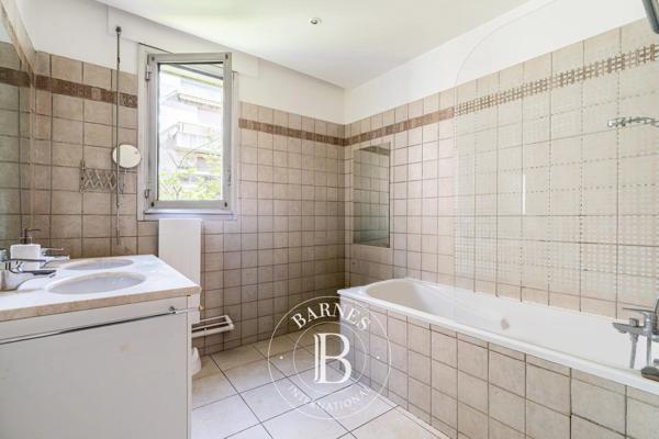 Neuilly-sur-Seine, Appartement 3 Chambres -  108 m² à vendre