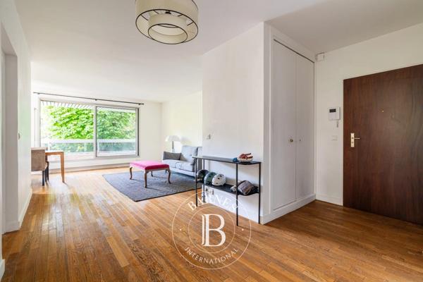 Neuilly-sur-Seine, Appartement 3 Chambres -  108 m² à vendre