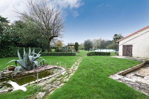 Maison à vendre |  Savigné |  8 pièces | 169 m²