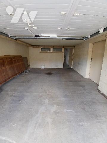 Pavillon avec terrain clos et dépendances