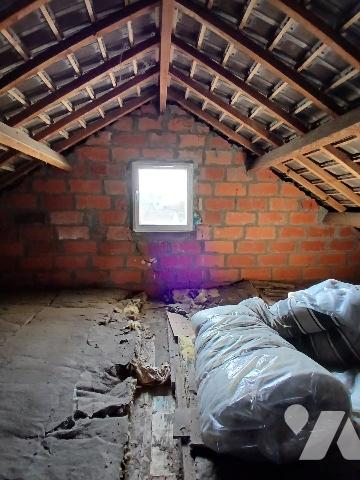 Pavillon avec terrain clos et dépendances