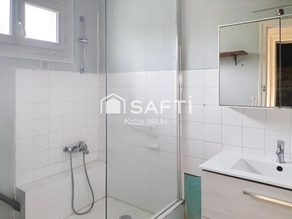 MAISON DE TYPE T5  - A RENOVER - ENVIRON 88 m²