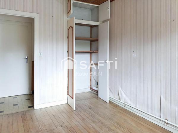 MAISON DE TYPE T5  - A RENOVER - ENVIRON 88 m²