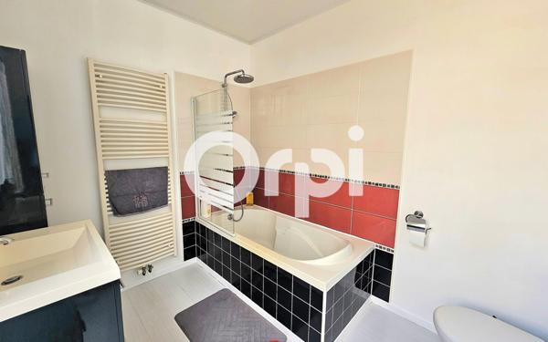 Maison à vendre    4 pièces •  La Fère