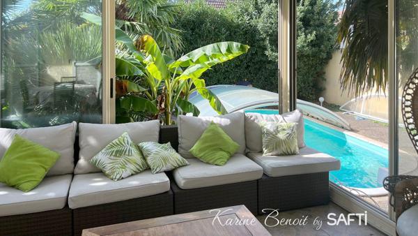 Un havre de paix aux allures de "maison de vacances" : piscine, jardin paysager et atmosphère zen