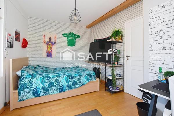 Maison de ville rénovée avec terrasse – Montbrison centre