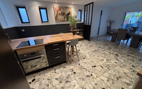 Appartement à louer    2 pièces • 114 m2 Saint-Quentin