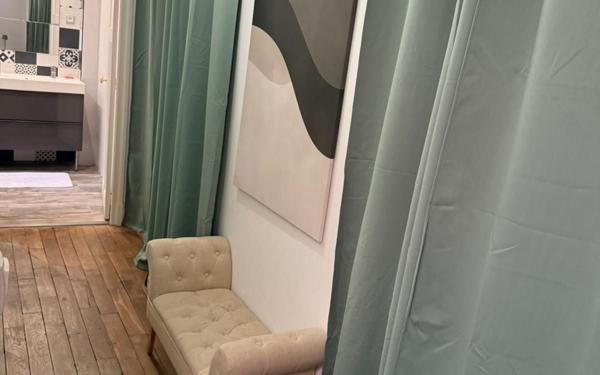 Appartement à louer    2 pièces • 114 m2 Saint-Quentin