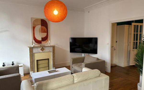 Appartement à louer    2 pièces • 114 m2 Saint-Quentin