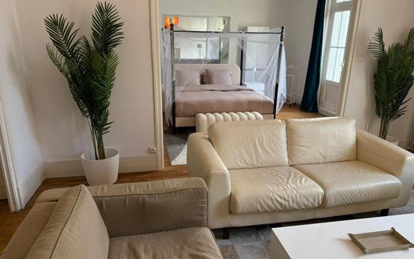 Appartement à louer    2 pièces • 114 m2 Saint-Quentin