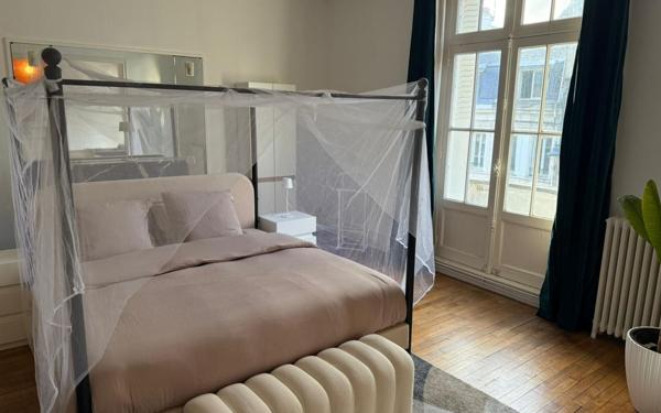 Appartement à louer    2 pièces • 114 m2 Saint-Quentin