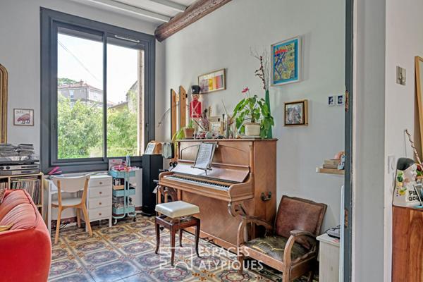 Maison de charme avec cour et bassin Nîmes, quartier Révolution