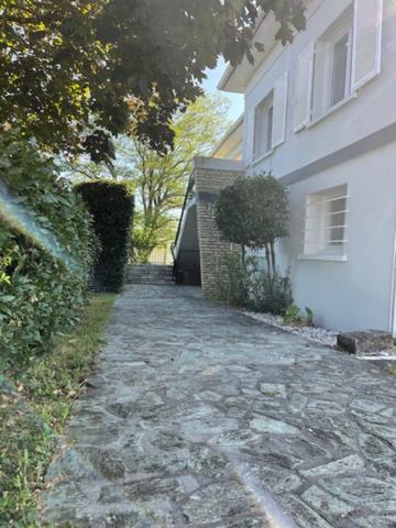 🏡✨ ARVERT – GRAND APPARTEMENT RÉNOVÉ AVEC JARDIN & GARAGE ! ✨🏡