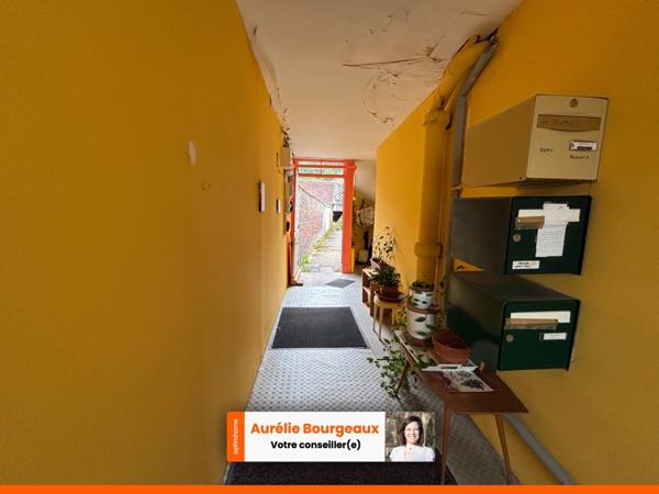 Ensemble Immobilier avec Cour, Dépendances et Accès à la Risle – La Ferrière-sur-Risle (27760)