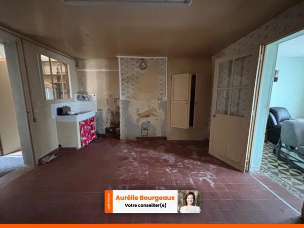 Ensemble Immobilier avec Cour, Dépendances et Accès à la Risle – La Ferrière-sur-Risle (27760)