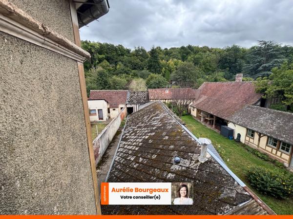 Ensemble Immobilier avec Cour, Dépendances et Accès à la Risle – La Ferrière-sur-Risle (27760)