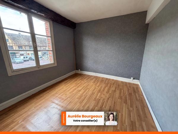 Ensemble Immobilier avec Cour, Dépendances et Accès à la Risle – La Ferrière-sur-Risle (27760)