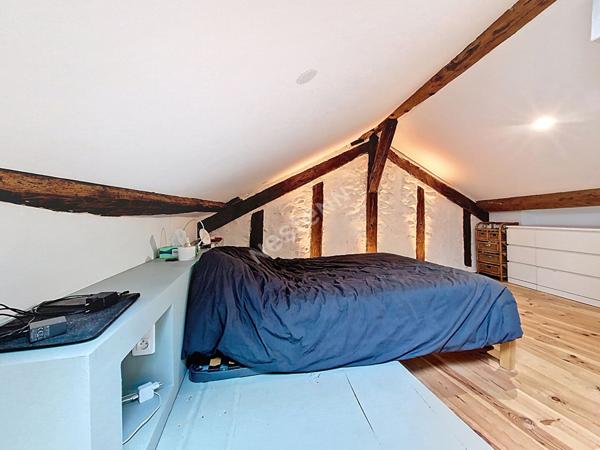 A vendre maison 3 chambres de 67m² hab. QUARTIER CITE JUDICAIRE !!! Nichée au coeur historique de Poitiers