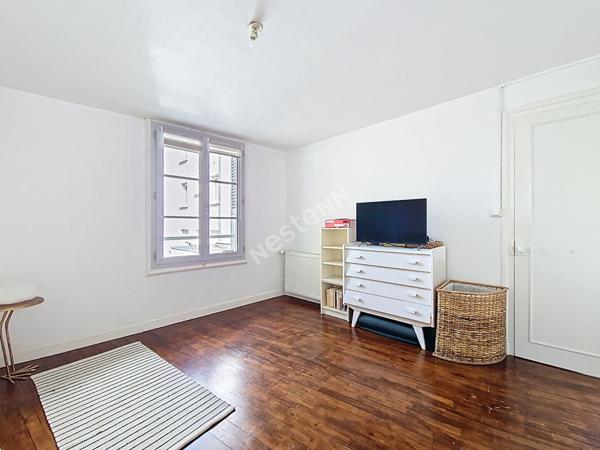 A vendre maison 3 chambres de 67m² hab. QUARTIER CITE JUDICAIRE !!! Nichée au coeur historique de Poitiers