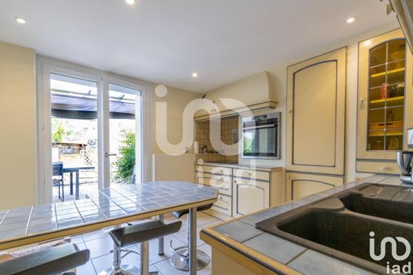 Maison à vendre 4 pièces 110 m² Charbonnières-les-Bains