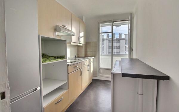Appartement à louer    3 pièces • 53,85 m2 Marseille 10