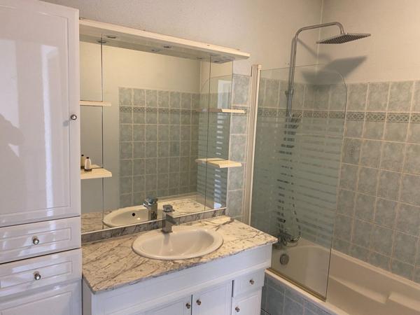 construction de 2000, maison T3+ jardin+parking privée