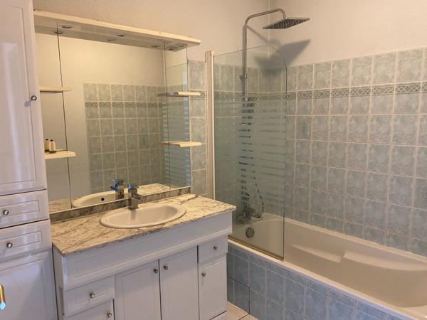 construction de 2000, maison T3+ jardin+parking privée