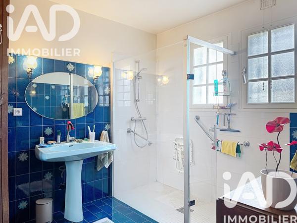 Maison à vendre 5 pièces 140 m² Château-Renard