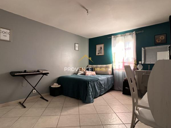 Mallemort (13370) Maison d'habitation de 145 m2 et entrepôt de 82 m2