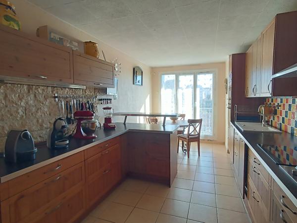 Marseille (13013) APPARTEMENT FAMILIAL AVEC BALCONS ET PARKING