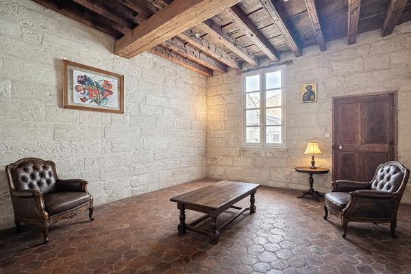 Appartement T3 85 m2 Avignon intra muros, charme et provençale