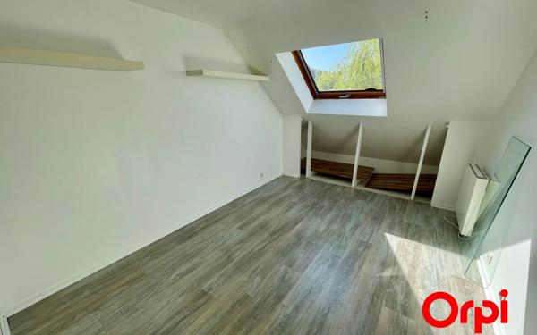 Maison à vendre    6 pièces • 113,40 m2 Montigny-le-Bretonneux