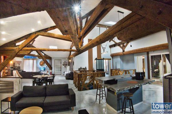 AFFAIRE à saisir ! Somptueuse maison en pierre intégralement restaurée - 166 m² - 5 pièces + GARAGE 115 m²