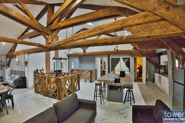 AFFAIRE à saisir ! Somptueuse maison en pierre intégralement restaurée - 166 m² - 5 pièces + GARAGE 115 m²