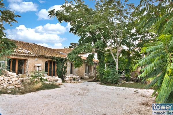 AFFAIRE à saisir ! Somptueuse maison en pierre intégralement restaurée - 166 m² - 5 pièces + GARAGE 115 m²