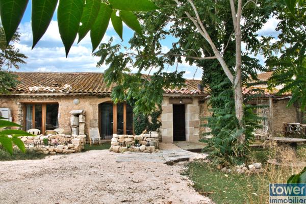 AFFAIRE à saisir ! Somptueuse maison en pierre intégralement restaurée - 166 m² - 5 pièces + GARAGE 115 m²