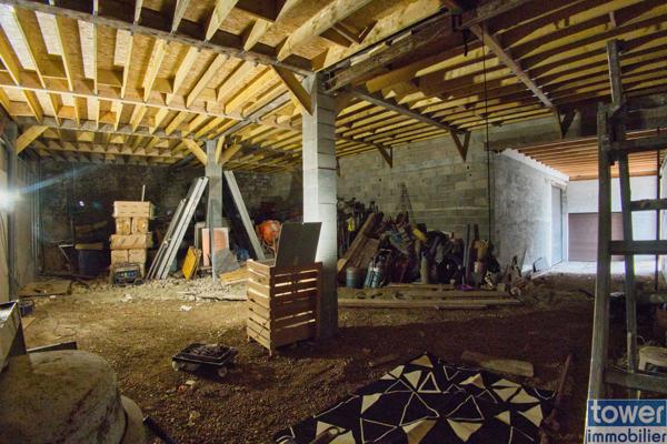 AFFAIRE à saisir ! Somptueuse maison en pierre intégralement restaurée - 166 m² - 5 pièces + GARAGE 115 m²